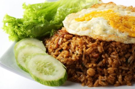 Biar Betik?! Bahaya Makan Timun Dengan Makanan Bergoreng? (7/3)