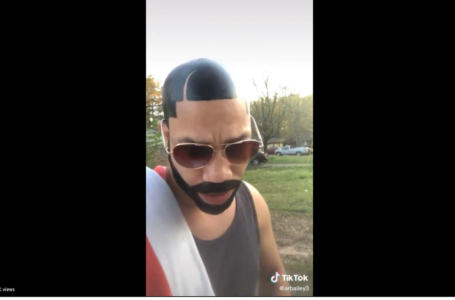 Lelaki Kecewa Rambut Palsu ‘Cair’ Sewaktu Sedang Memikat Wanita