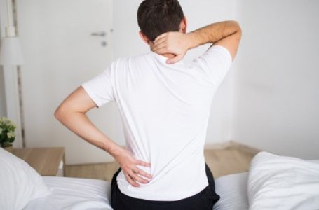 Sakit Beb! 7 Bahaya Berlaku Jika Korang Tidur ‘Salah Bantal’